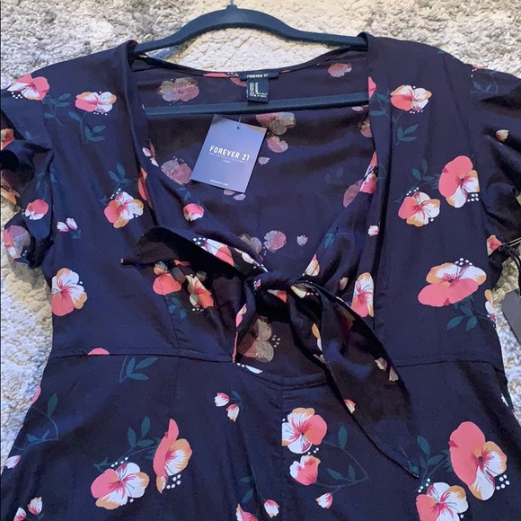 Romper - Picture 4 of 7